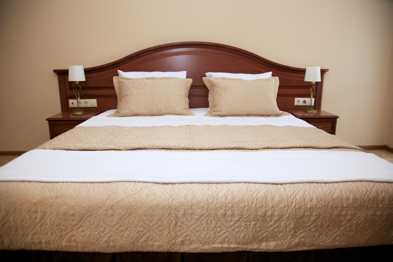 Dioskuria Hotel Sukhumi Eksteriør billede