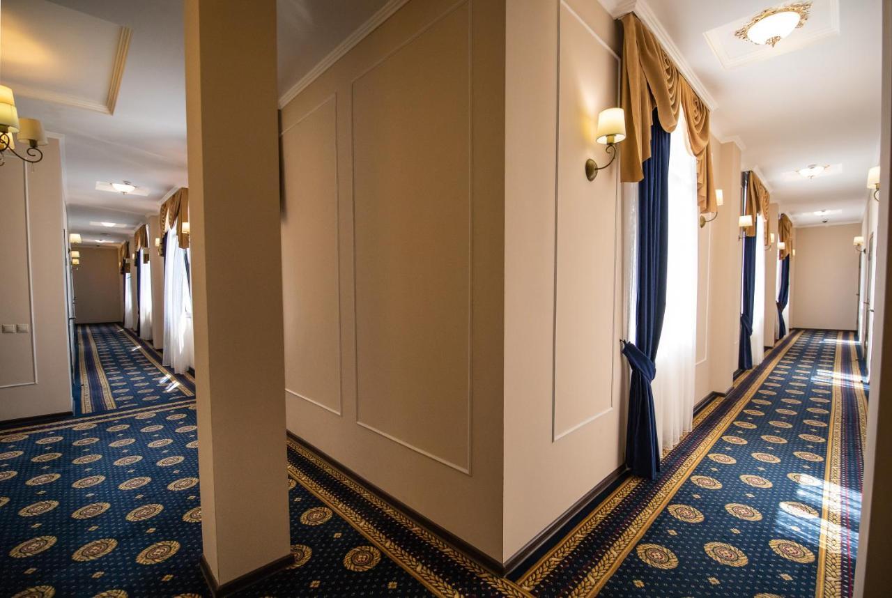 Dioskuria Hotel Sukhumi Eksteriør billede